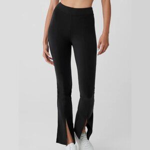 Alo Yoga - Airbrush 7/8 High Waist Flutter Legging black XS